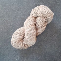 Écheveau de laine Bizet en 3/8. Terre de Laine
