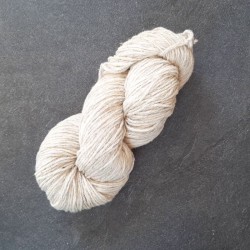 Écheveau de laine kasha en 3/8. Terre de Laine