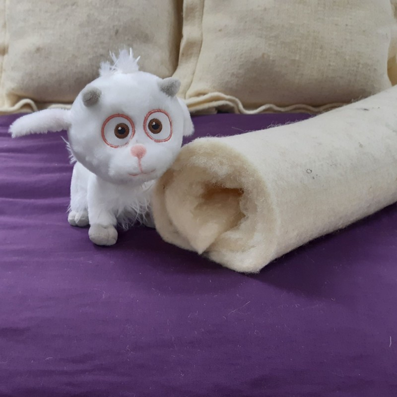 Garniture laine enfant pour création de couette matelassée.