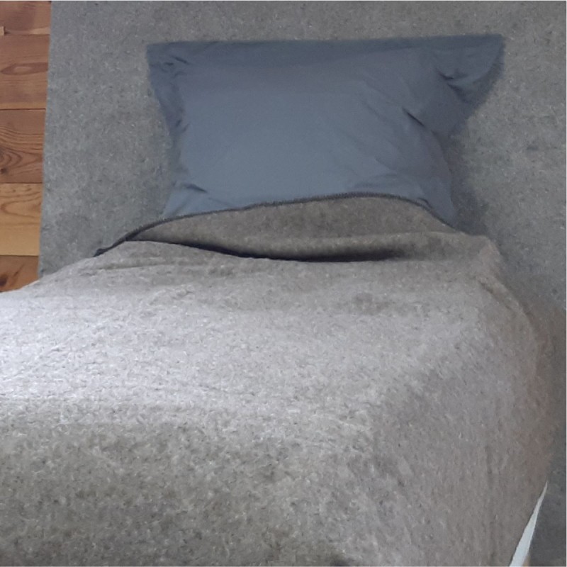 Couverture en laine 220x150 cm - Moutons du Massif central - Terre de Laine