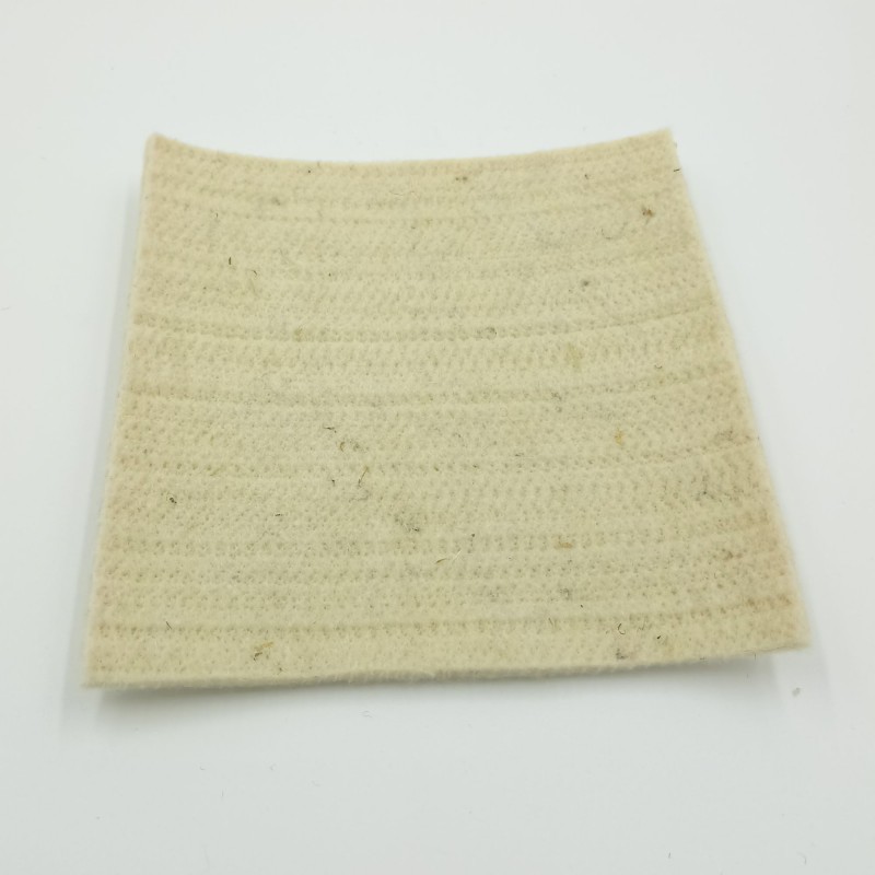 Plaque de feutre aiguilleté de laine écrue 20x20cm