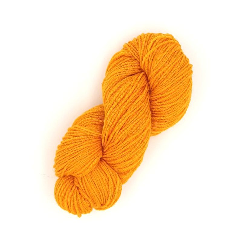 Écheveau de laine 3/8 (référence T440) jaune poussin - Laine locale du Massif central.