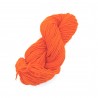 Écheveau de laine 6/8 (référence T430) orange - Laine locale du Massif central.