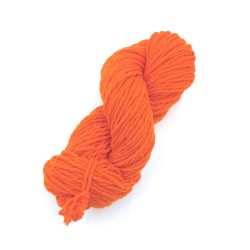 Écheveau de laine 2/S (référence T430) orange - Laine locale du Massif central.