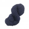Écheveau de laine 3/8 (référence T340) bleu marine - Laine locale du Massif central.