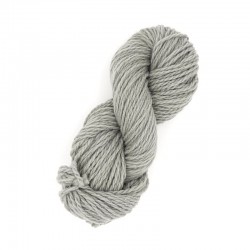Écheveau de laine 2/S (référence T120) bleu gris - Laine locale du Massif central.