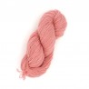 Écheveau de laine 3/8 (référence T220) rose - Laine locale du Massif central.