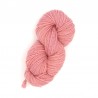 Écheveau de laine 1/2/S (référence T220) rose - Laine locale du Massif central.
