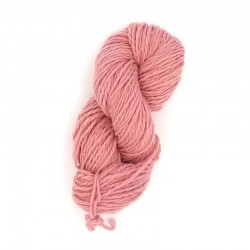Écheveau de laine 2/S (référence T220) rose - Laine locale du Massif central.
