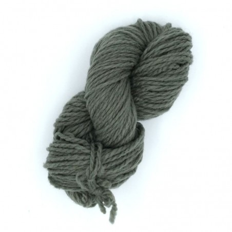 Écheveau de laine 2/S (référence T115) gris - Laine locale du Massif central.