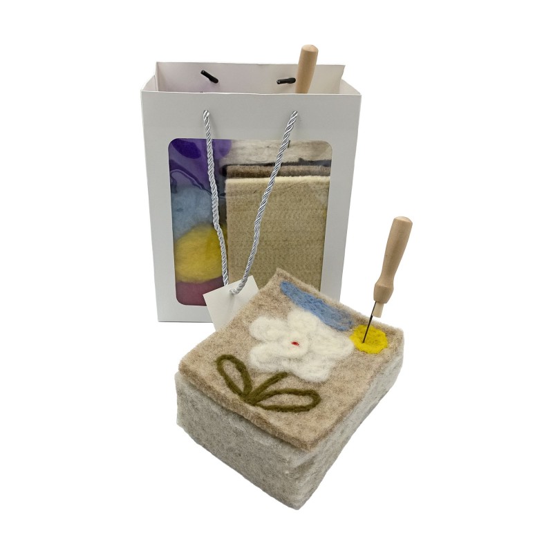 Mini kit d'initiation au feutrage à l'aiguille - Terre de Laine