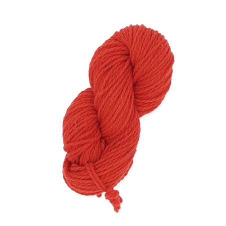 Écheveau de laine 2/S (référence T210) rouge - Laine locale du Massif central.