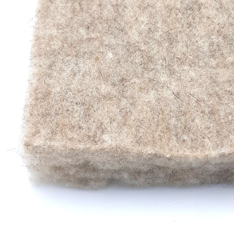 Nappe aiguilletée épaisse bizet